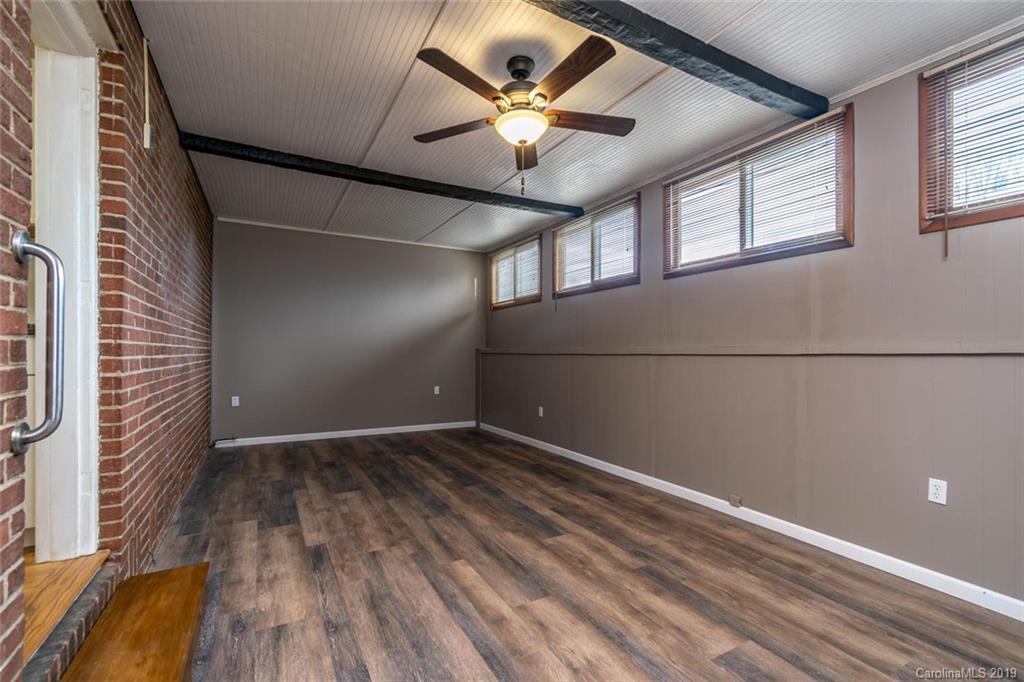 628 Hebron Road Hendersonville, NC 28739 - Photo 22 of 43 Gallery Image 22