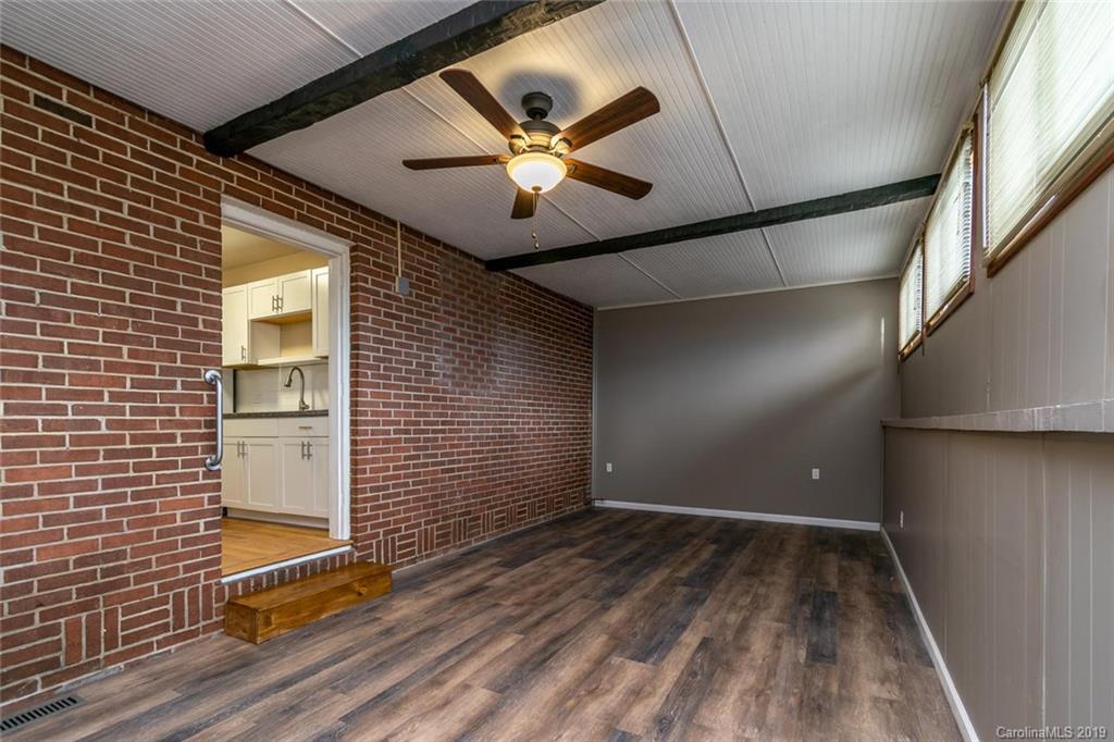 628 Hebron Road Hendersonville, NC 28739 - Photo 23 of 43 Gallery Image 23