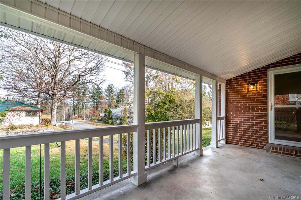 628 Hebron Road Hendersonville, NC 28739 - Photo 43 of 43 Gallery Image 43