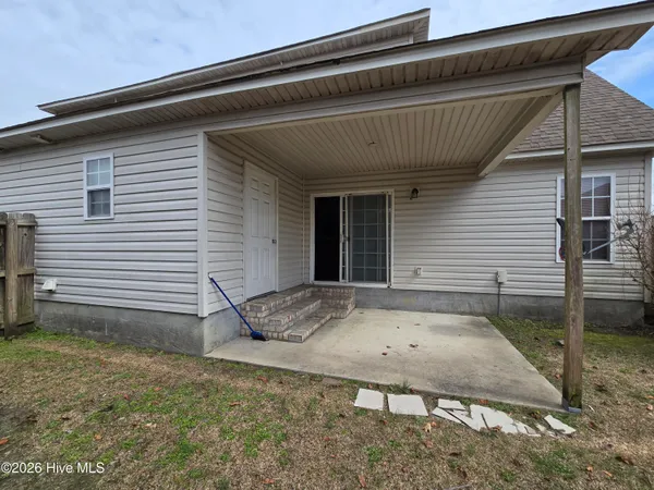 $1,650 | 313 South Square Drive, Unit A, Winterville, NC 28590