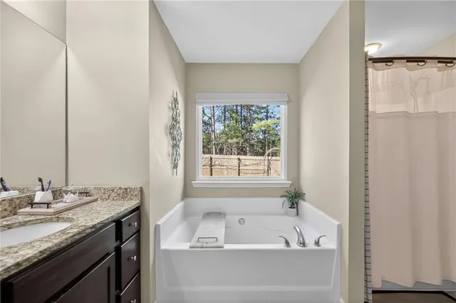 $2,350 | 94 Hill Crest Circle, Hiram, GA 30141