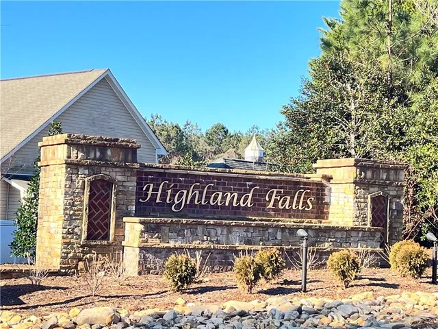$2,350 | 94 Hill Crest Circle, Hiram, GA 30141