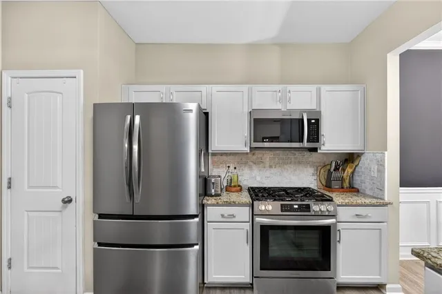 $2,350 | 94 Hill Crest Circle, Hiram, GA 30141