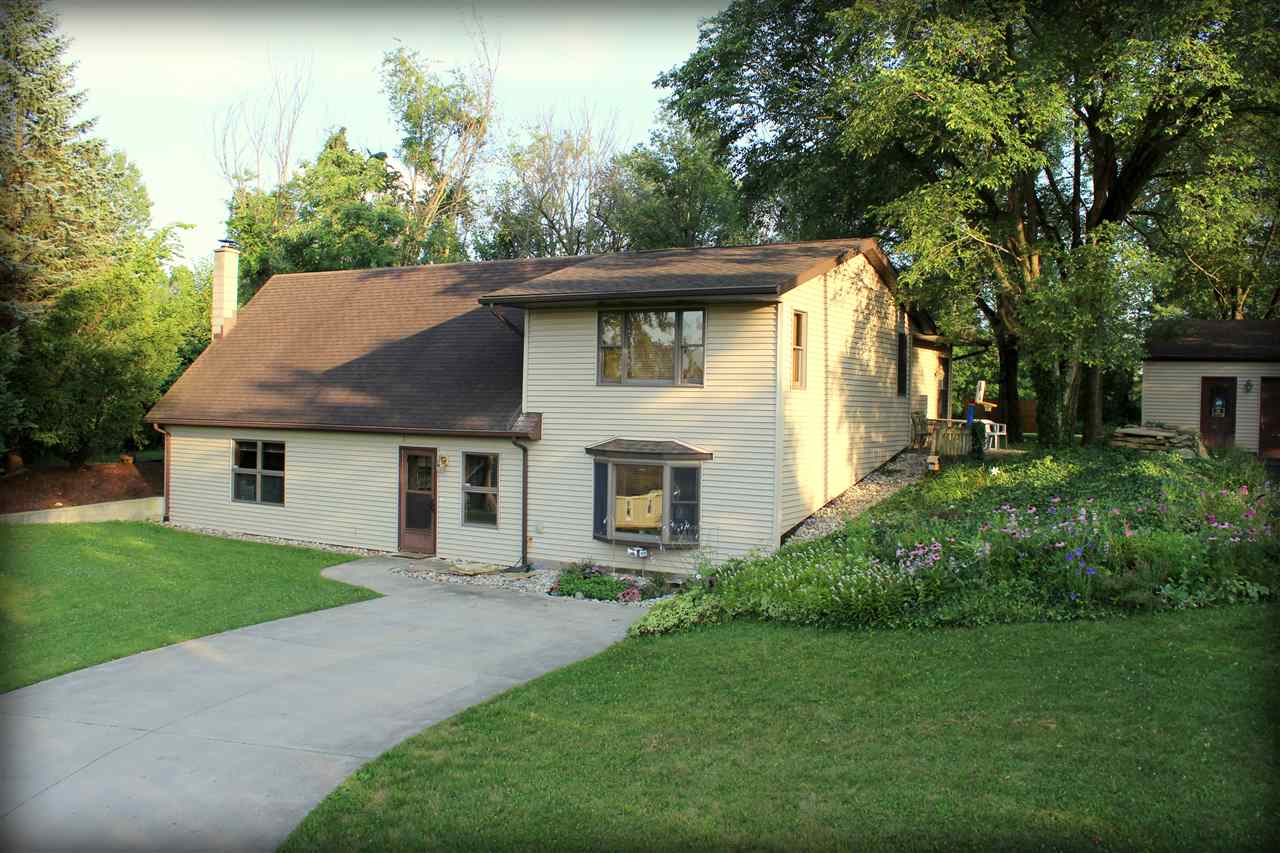 1119 West Till Road Fort Wayne, IN 46825 - Photo 1 of 31