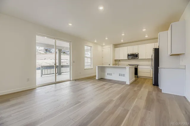 $884,900 | 12650 West Glasgow Place, Littleton, CO 80127