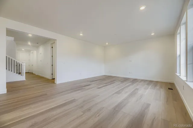 $884,900 | 12650 West Glasgow Place, Littleton, CO 80127