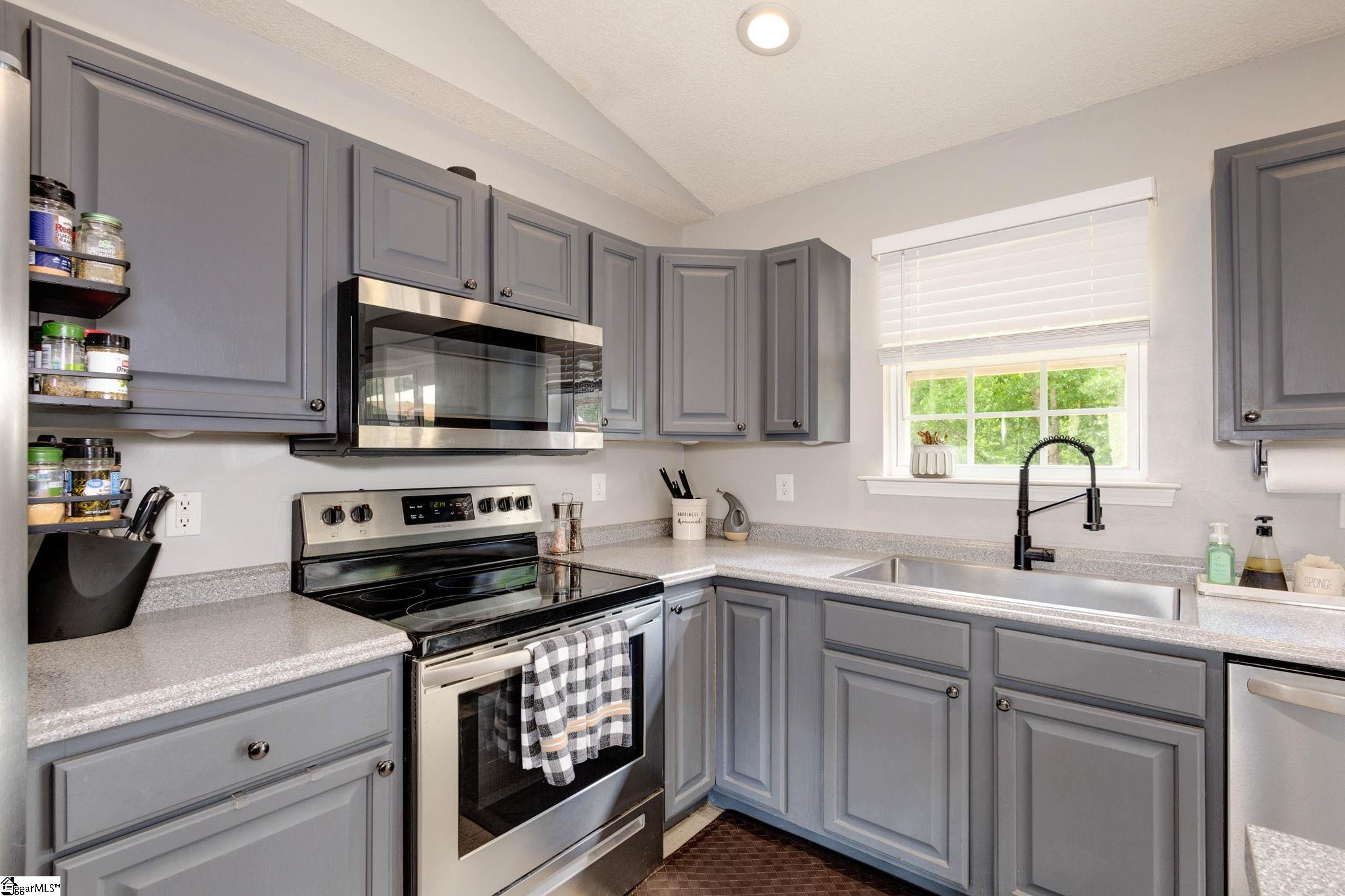 400 Anchor Road Greenville, SC 29617 - Photo 11 of 25 Gallery Image 11