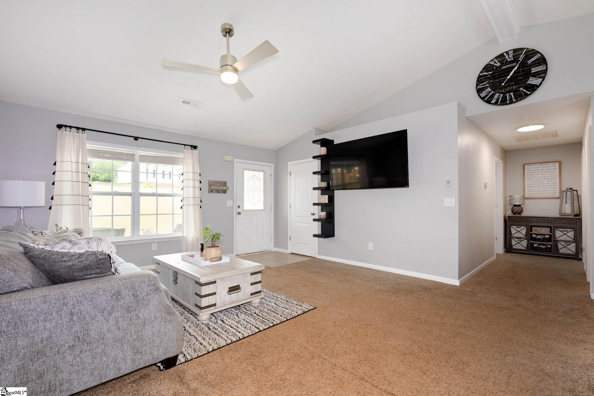 400 Anchor Road Greenville, SC 29617 - Photo 6 of 25 Gallery Image 6