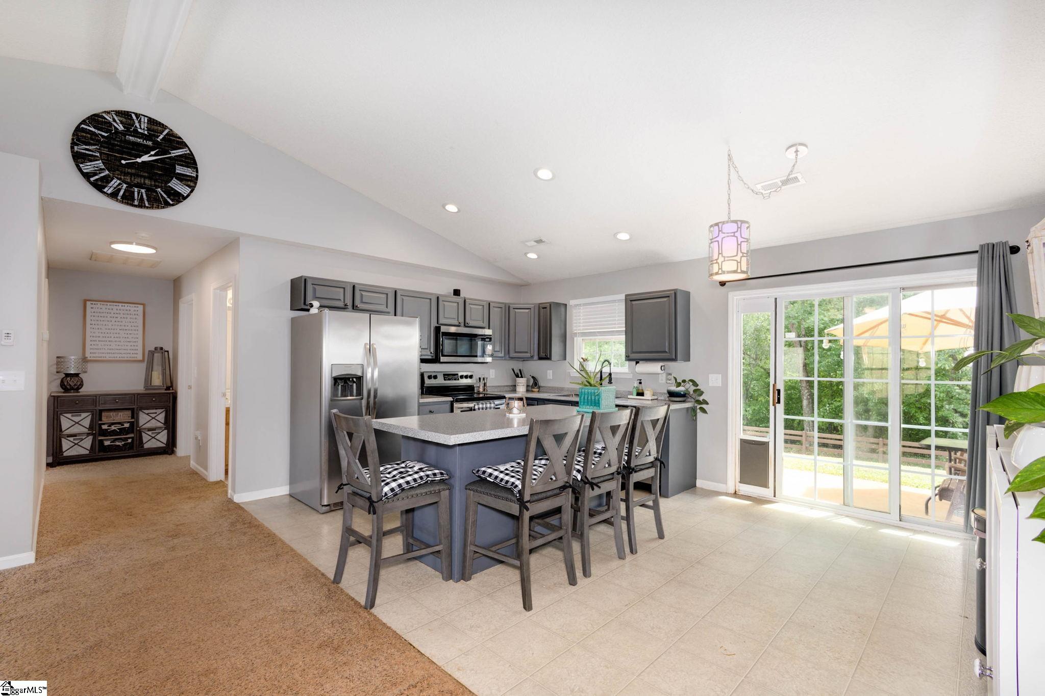 400 Anchor Road Greenville, SC 29617 - Photo 8 of 25 Gallery Image 8