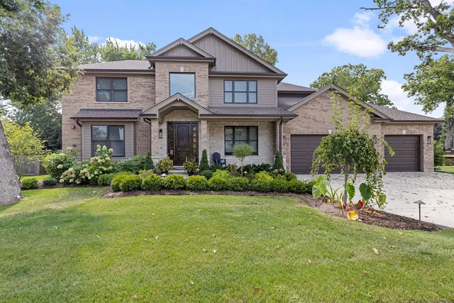 $1,250,000 | 1162 Sycamore Drive, Lake Zurich, IL 60047