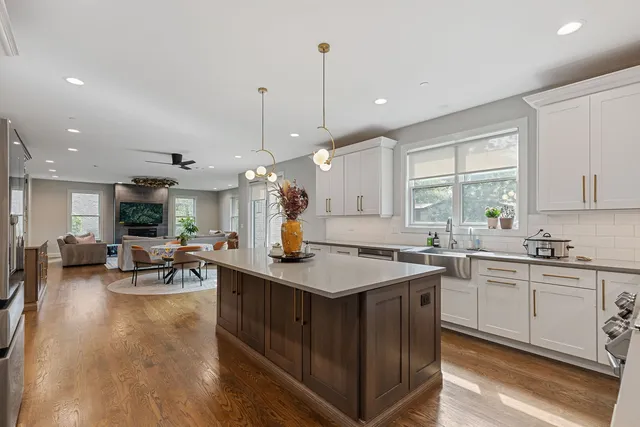 $1,250,000 | 1162 Sycamore Drive, Lake Zurich, IL 60047