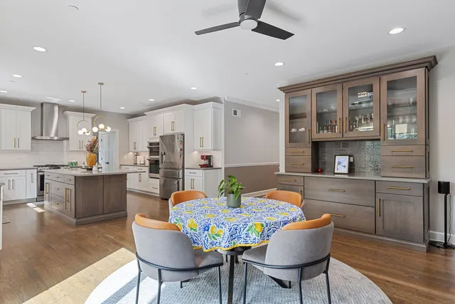 $1,250,000 | 1162 Sycamore Drive, Lake Zurich, IL 60047