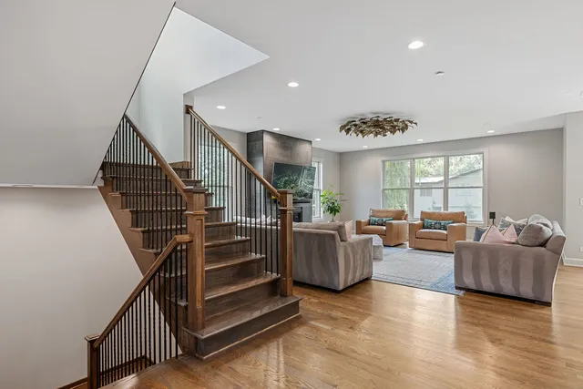 $1,250,000 | 1162 Sycamore Drive, Lake Zurich, IL 60047