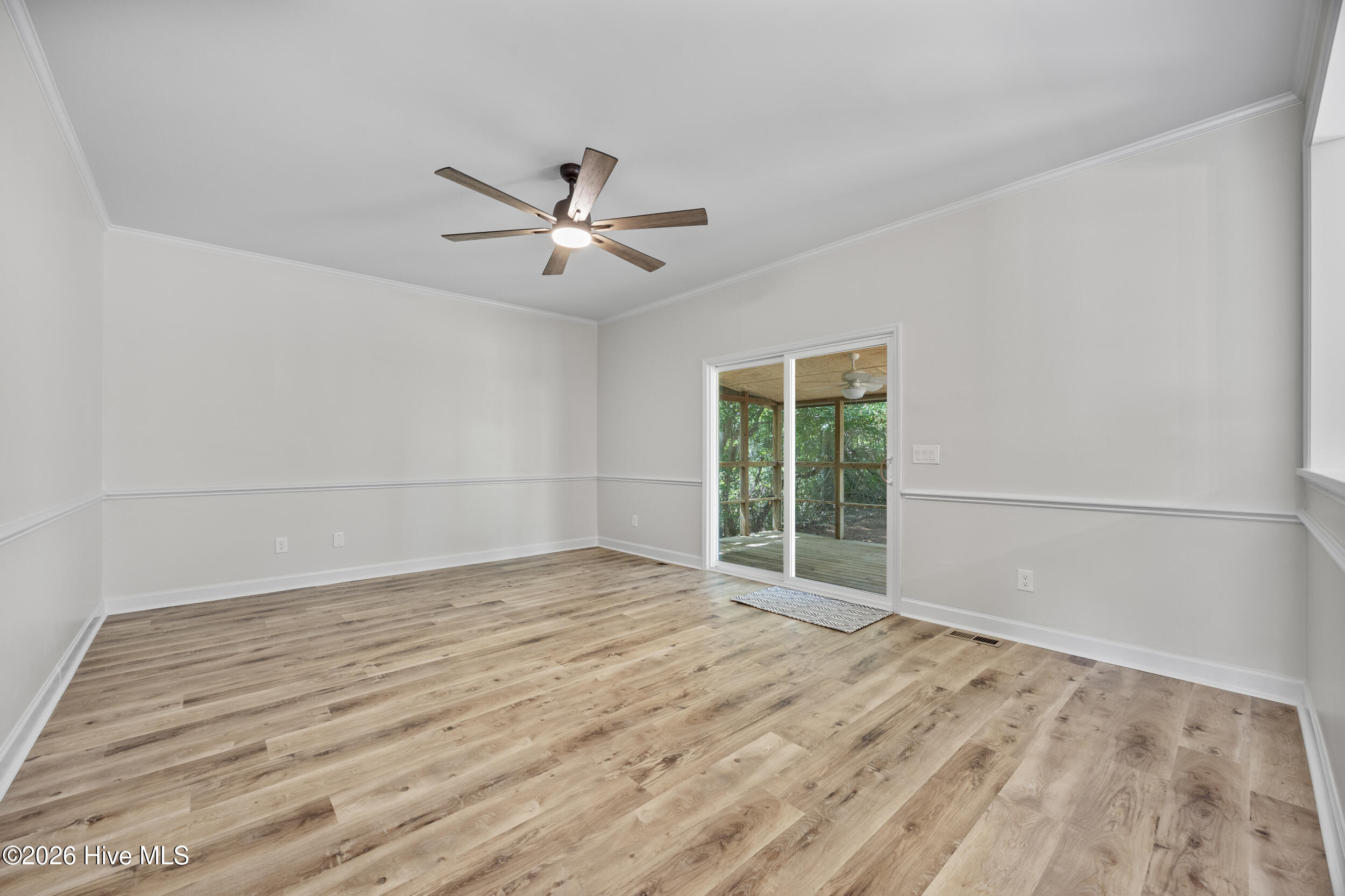 203 Gregory Road Wilmington, NC 28405 - Photo 30 of 65 27_family room