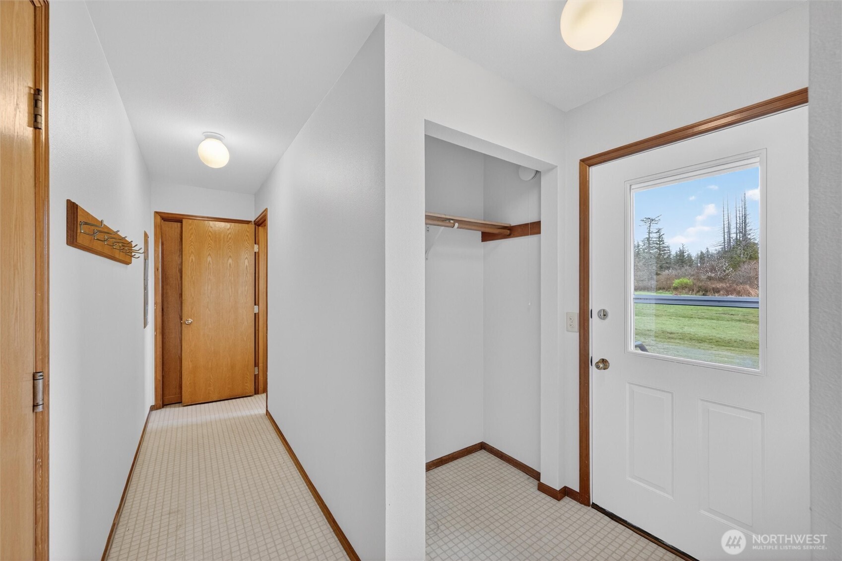 5581 Mission Road Bellingham, WA 98226 - Photo 18 of 39