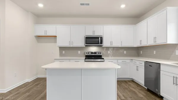 $455,940 | 105 Lauder Trace, Jamestown, NC 27282