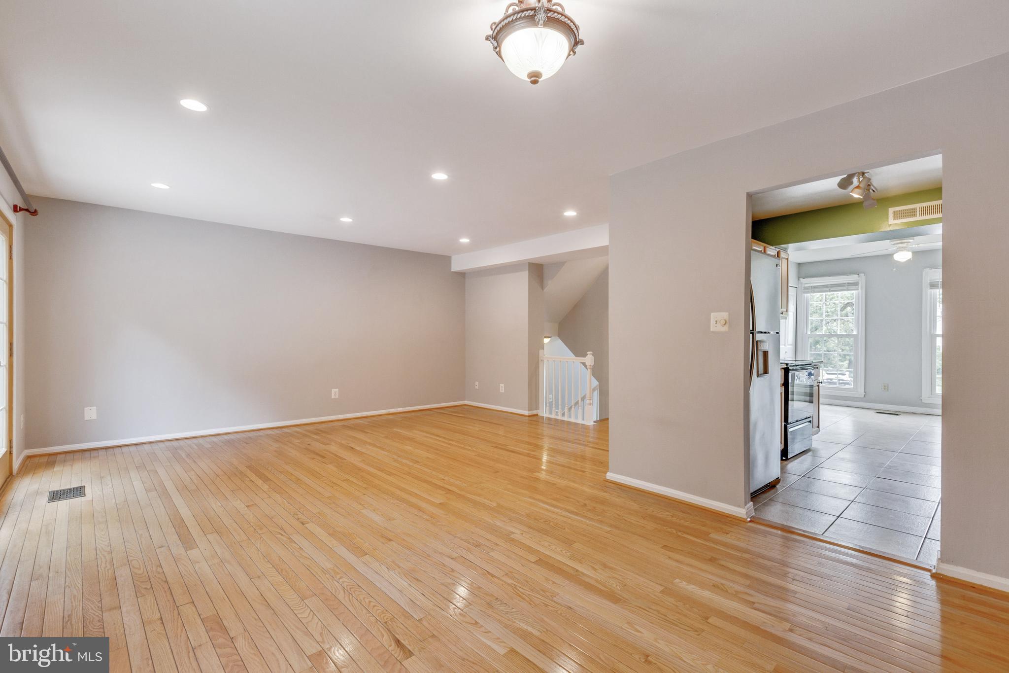 14 Oak Shade Road Gaithersburg, MD 20878 - Photo 11 of 44 Gallery Image 11