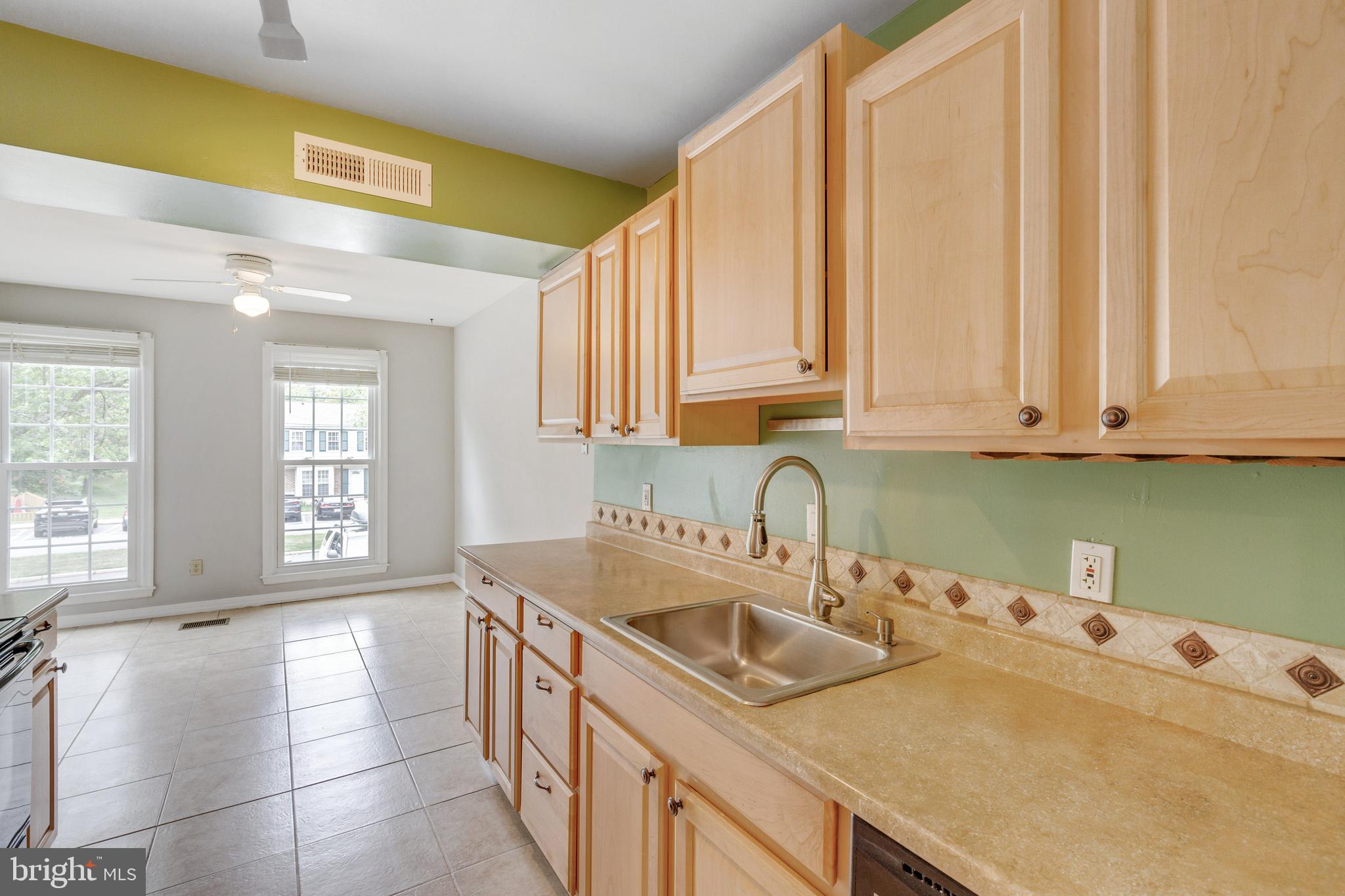 14 Oak Shade Road Gaithersburg, MD 20878 - Photo 12 of 44 Kitchen