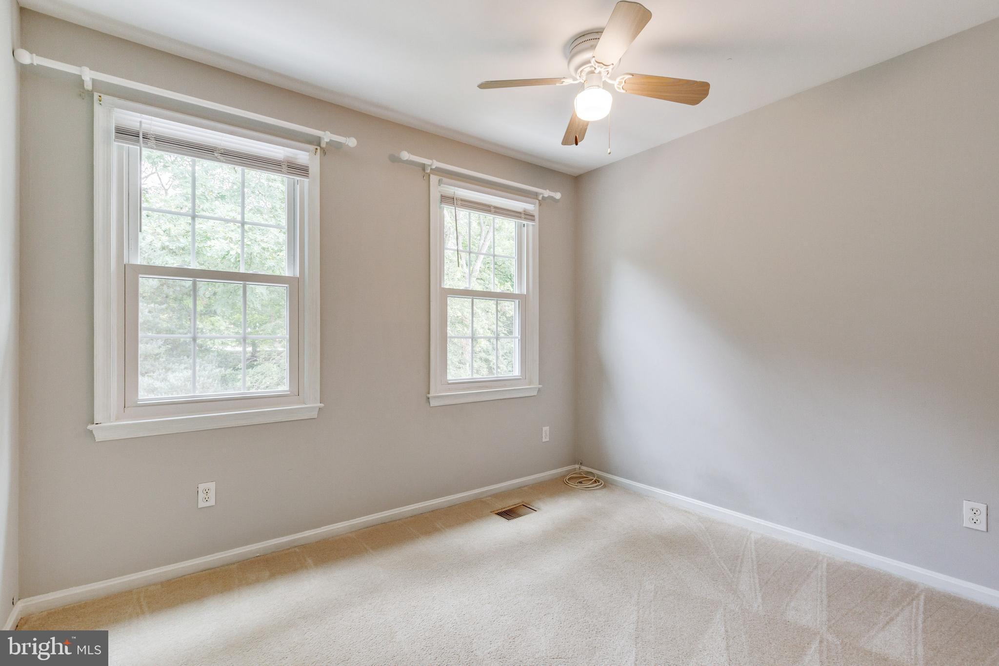 14 Oak Shade Road Gaithersburg, MD 20878 - Photo 22 of 44 Bedroom 1