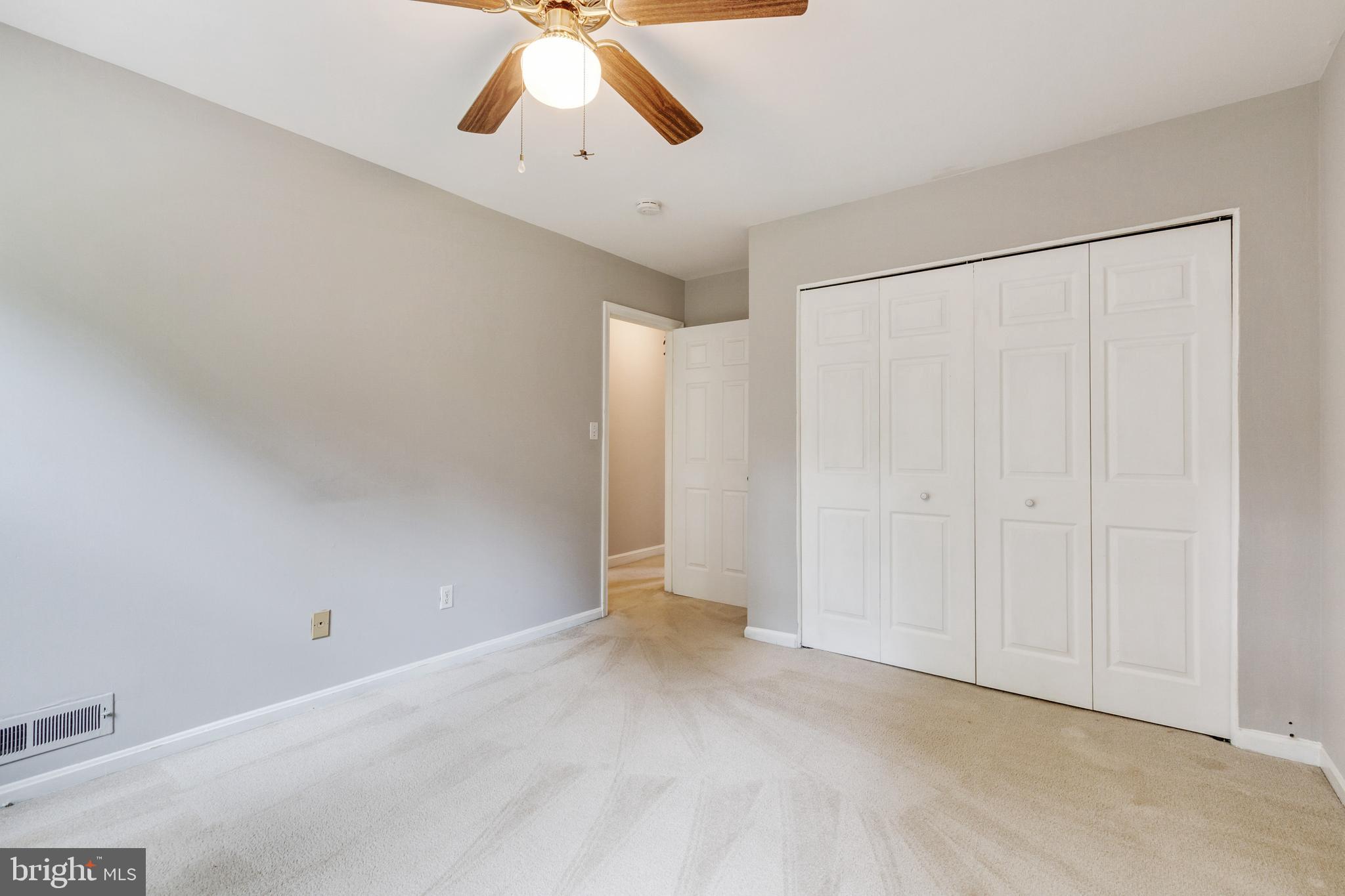 14 Oak Shade Road Gaithersburg, MD 20878 - Photo 28 of 44 Bedroom 2