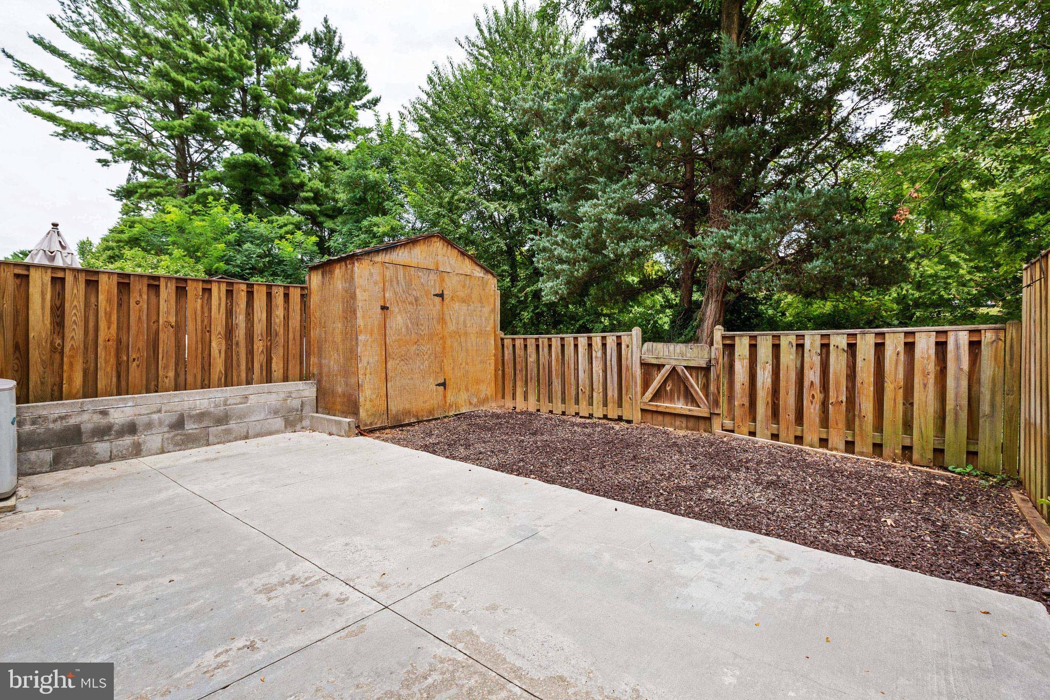 14 Oak Shade Road Gaithersburg, MD 20878 - Photo 41 of 44 Fenced in backyard