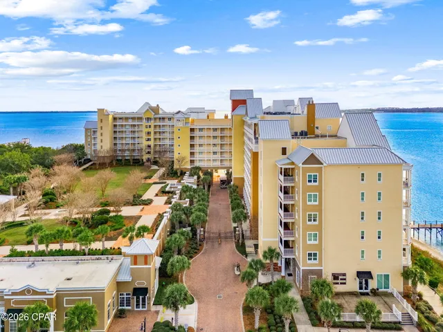 $429,500 | 3001 West 10th Street, Unit 415, Panama City, FL 32401