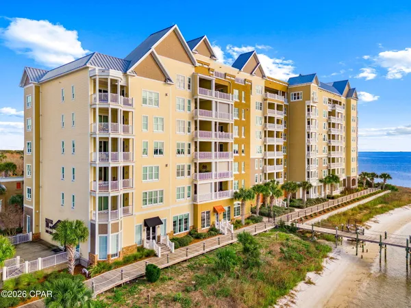 $429,500 | 3001 West 10th Street, Unit 415, Panama City, FL 32401