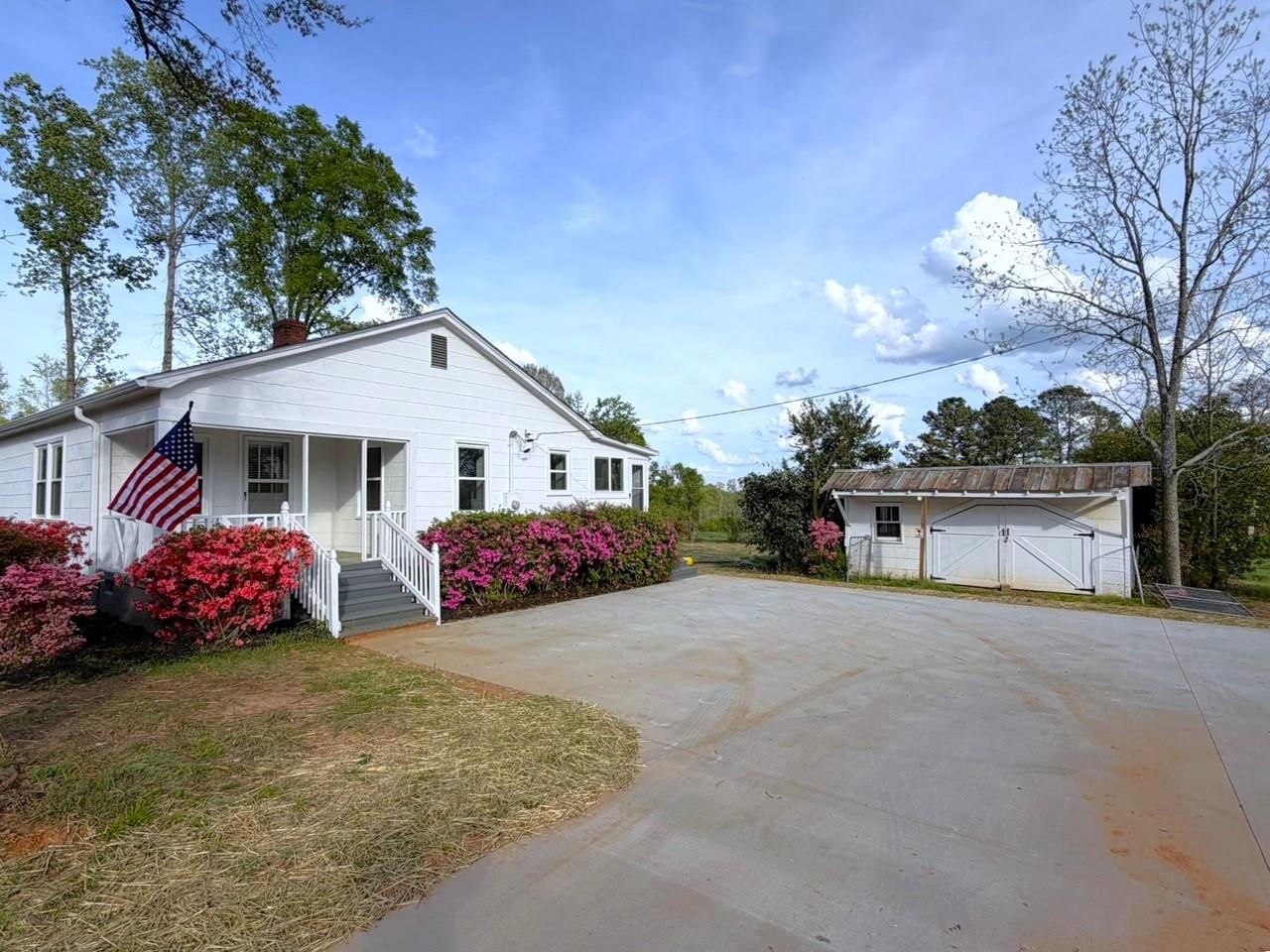 764 Bethesda Road Spartanburg, SC 29302 - Photo 2 of 39