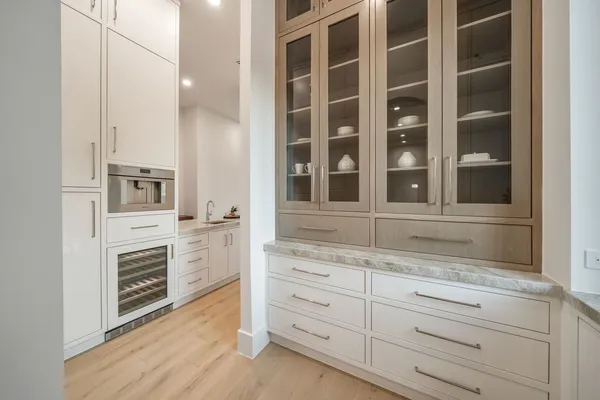 $2,850,000 | 2538 Addison Road, Houston, TX 77030