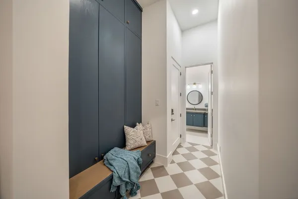 $2,850,000 | 2538 Addison Road, Houston, TX 77030