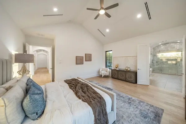 $2,850,000 | 2538 Addison Road, Houston, TX 77030