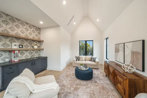 $2,850,000 | 2538 Addison Road, Houston, TX 77030
