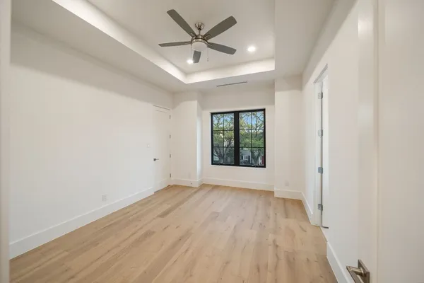 $2,850,000 | 2538 Addison Road, Houston, TX 77030