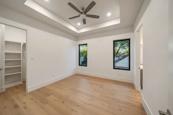 $2,850,000 | 2538 Addison Road, Houston, TX 77030