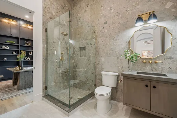 $2,850,000 | 2538 Addison Road, Houston, TX 77030