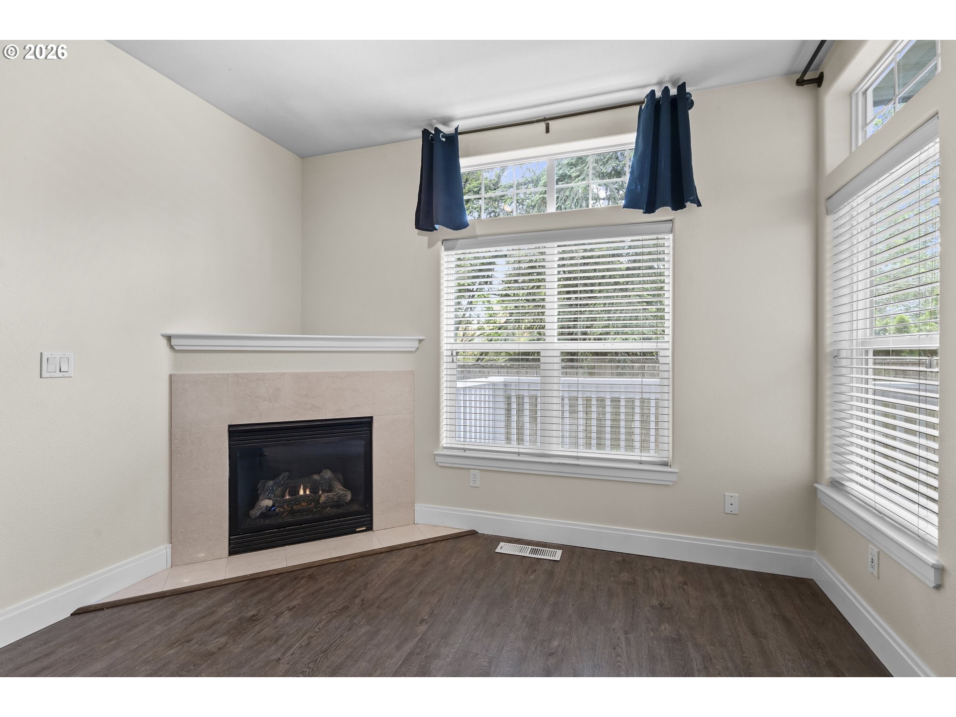 12312 Southwest Meader Way Beaverton, OR 97008 - Photo 7 of 26