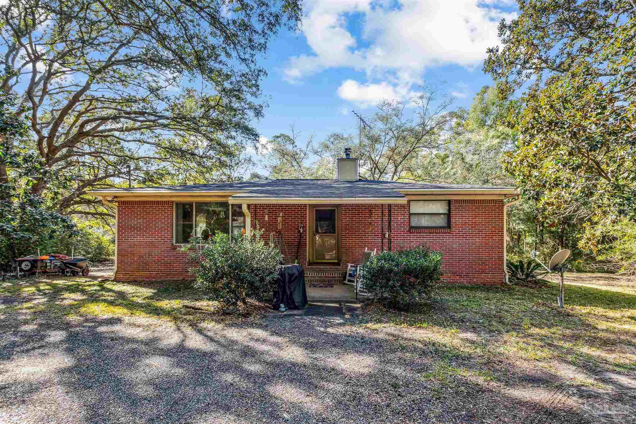 7665 Lund Road Milton, FL 32570 - Photo 2 of 46 Gallery Image 2