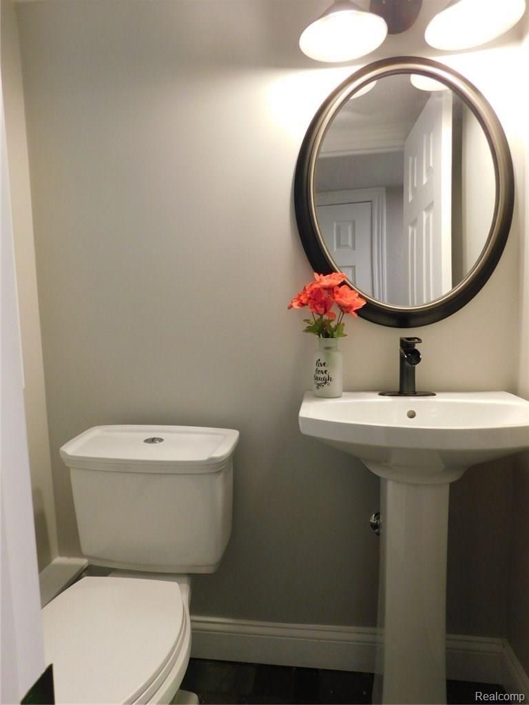 14450 Stahelin Road Detroit, MI 48223 - Photo 16 of 36 DSCN0624.JPG