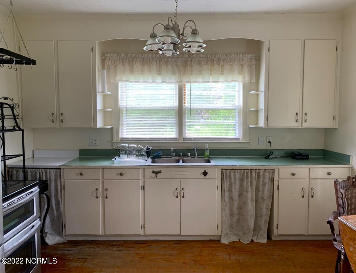 115 Hummingbird Lane Atkinson, NC 28421 - Photo 11 of 14 Kitchen