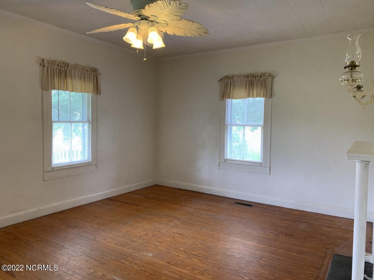 115 Hummingbird Lane Atkinson, NC 28421 - Photo 7 of 14 Living Room