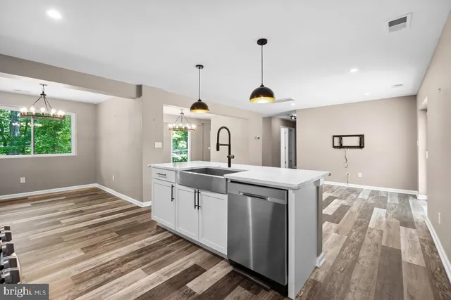 $4,200 | 2912 Newcastle Avenue, Silver Spring, MD 20910