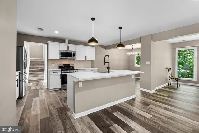 $4,200 | 2912 Newcastle Avenue, Silver Spring, MD 20910