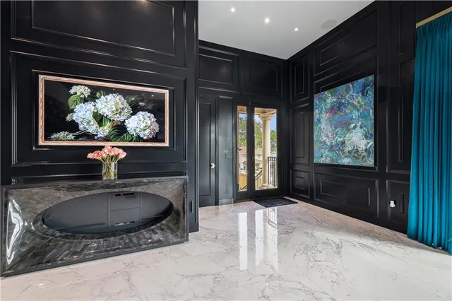 $2,000,000 | 4 East 51st Street, Kansas City, MO 64112