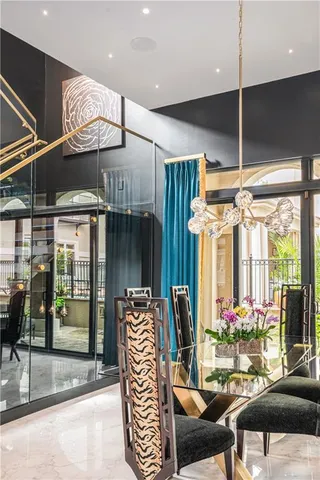 $2,000,000 | 4 East 51st Street, Kansas City, MO 64112