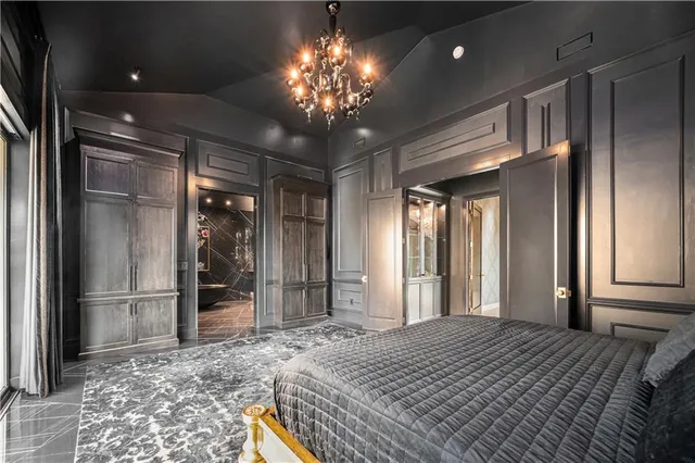 $2,000,000 | 4 East 51st Street, Kansas City, MO 64112