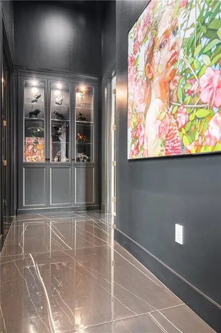 $2,000,000 | 4 East 51st Street, Kansas City, MO 64112