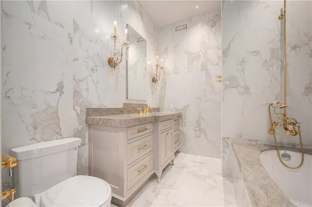 $2,000,000 | 4 East 51st Street, Kansas City, MO 64112