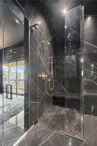 $2,000,000 | 4 East 51st Street, Kansas City, MO 64112