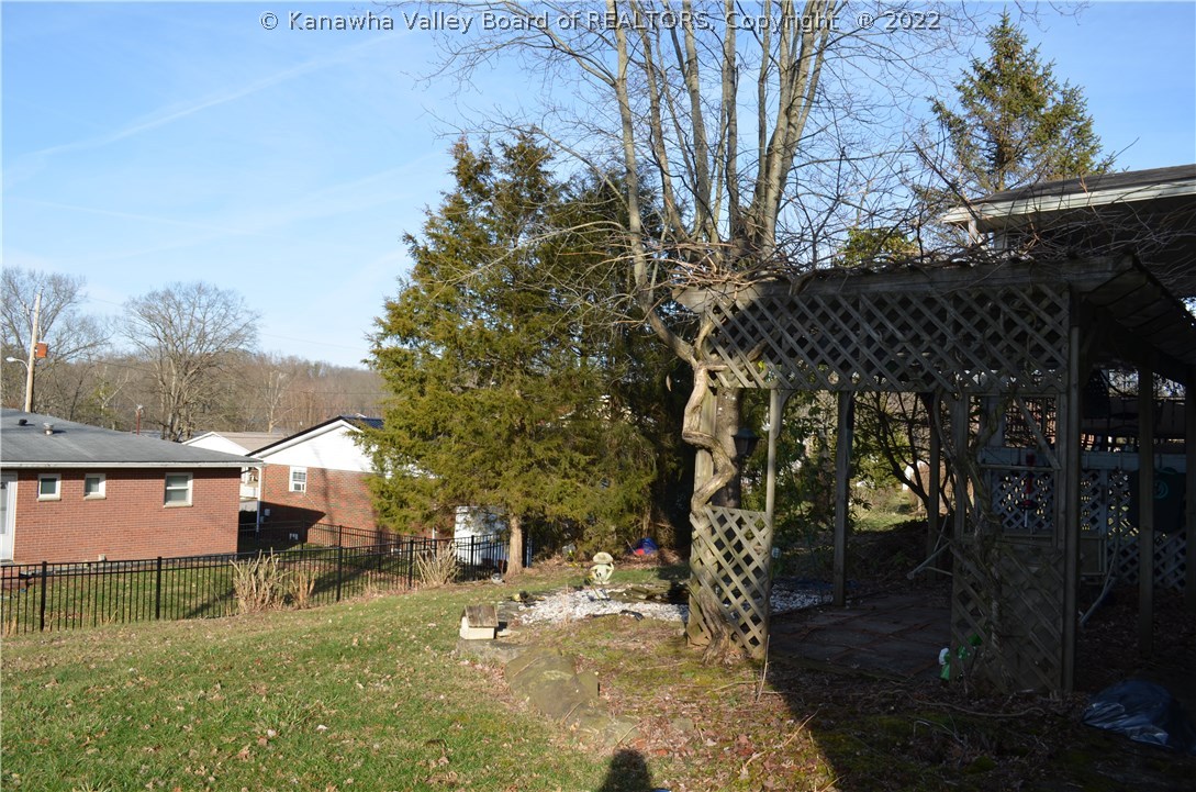 320 Edgewood Circle Ripley, WV 25271 - Photo 7 of 10 Gallery Image 7