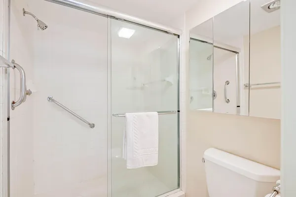 $255,000 | 5121 Oakhill Lane, Unit 416, Delray Beach, FL 33484